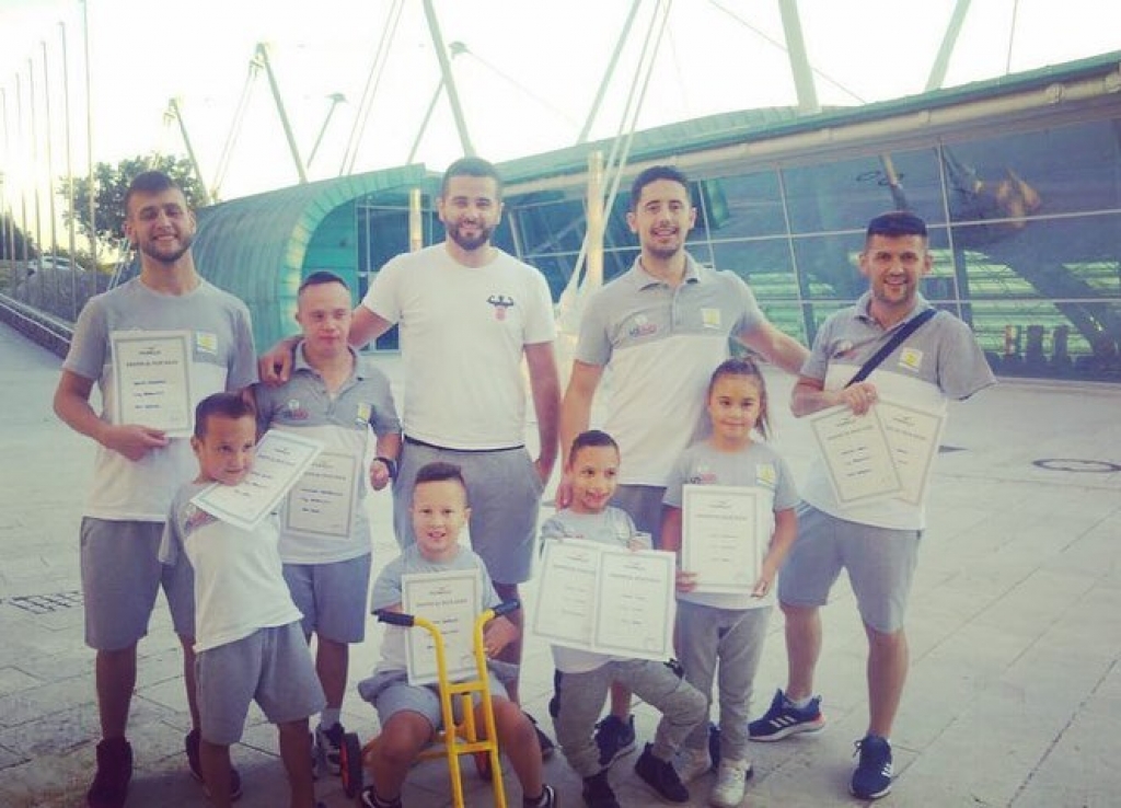 c245124df839b5ba0023ae4ca97eefa2